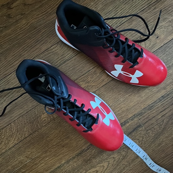 Under Armour Men’s Baseball cleats size 13